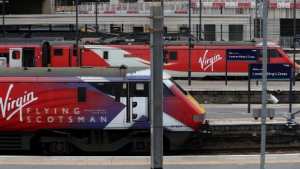 Planète - Le Royaume-Uni renationalise des lignes de train