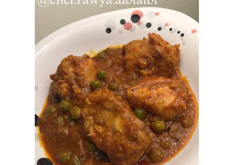 ايدام الدجاج والبازلاء بالزبادي