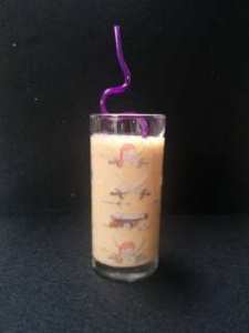 Boisson smoothie à la pêche et à la banane       .