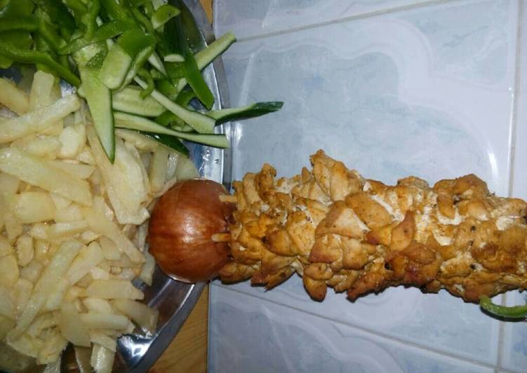 دجاج شاورما باسياخ