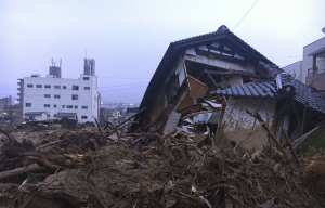 Planète - Intempéries au Japon: Le bilan officiel grimpe à 100 morts