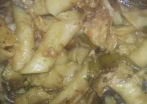 مكرونه بالدجاج والجبنه