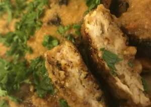 صدور دجاج بدقيق الذره