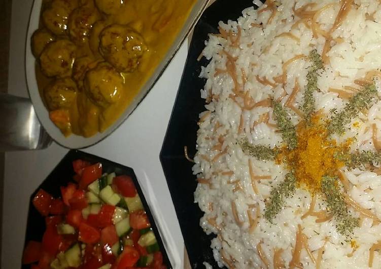 كرات الدجاج بصوص الكاري