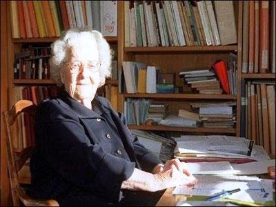 Yacef Saâdi rend hommage à Paris à l'ethnologue Germaine Tillion                                    Elle a permis de sauver 265 condamnés à mort