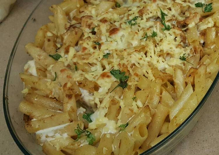 صينية مكرونه بالدجاج والكريمه