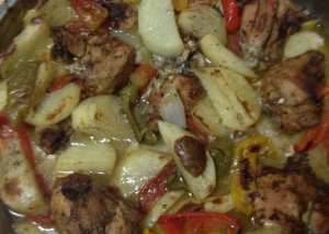 صينية صدر دجاج مع البطاطا والبصل والفلفل الملون روووعه