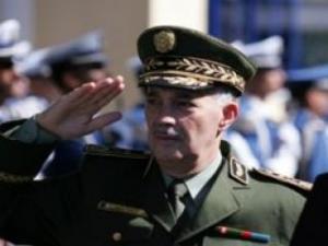 اللواء أحمد بوسطيلة يتفقد مدرسة ضباط الصف للدرك الوطني بسيدي بلعباس                                    بهدف معاينة مستوى التكوين و الوسائل البيداغوجية