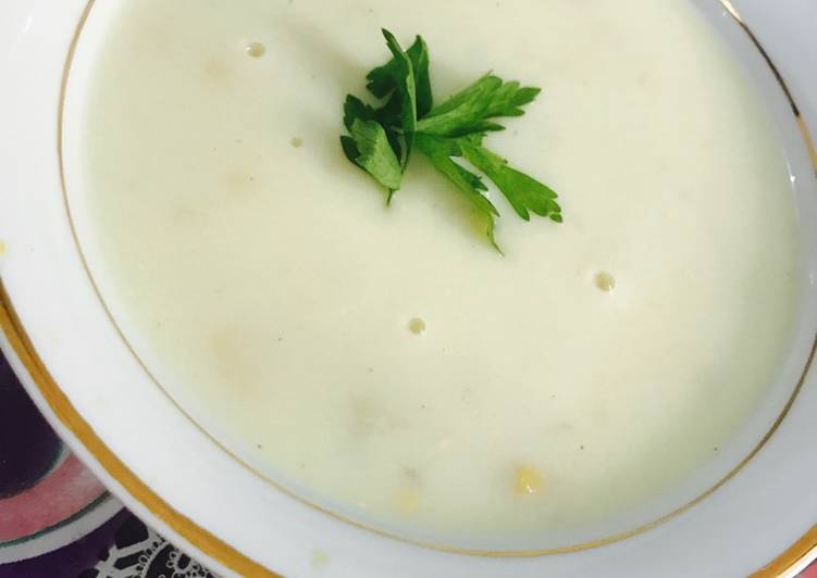 شوربه الفطر والدجاج