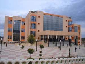 منشآت بيداغوجية وإدارية ومكتبة لجامعة تلمسان