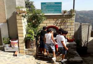 Ain El Hammam (Tizi Ouzou) -  le village Ighil Bougueni se dote de trois fontaines publiques