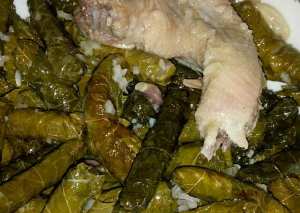 ورق عنب مع لحم دجاج