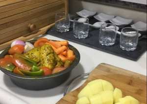 صينية دجاج بالفرن بنكهة الشواء