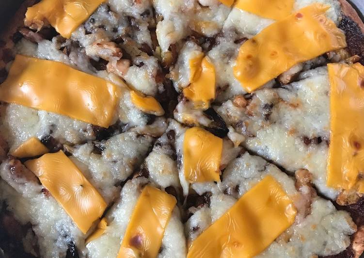 فطيره الدجاج والجبنه