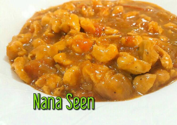 صدور دجاج مع الارز بالكركم