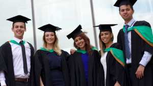 مشكلات الطلبة المتفوقين في المدرسة الجزائرية دراسة ميدانية في ثانويات مدينة تلمسان