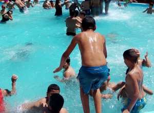 Tlemcen / Après l’instruction du wali pour l’accès gratuit aux piscines publiques : Des piscines gonflables, version DJS, pour passer l’été