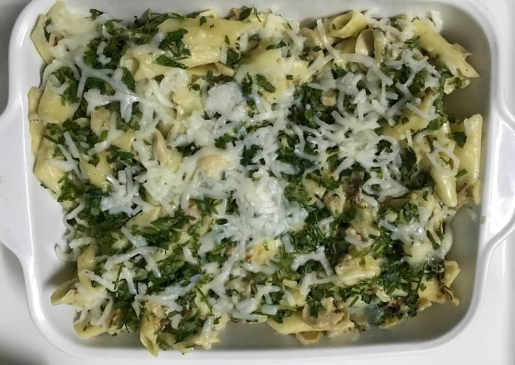 مكرونه بالدجاج والفطر