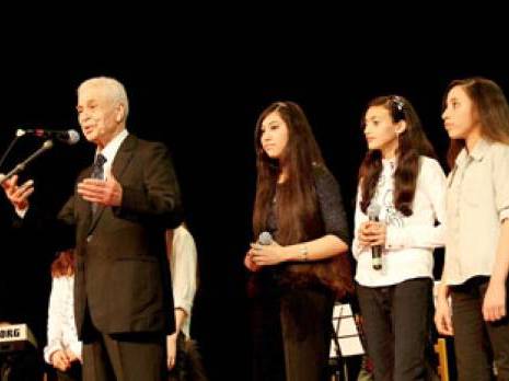 Musique : pleins feux sur Blaoui El Houari                                    Oran : les autres articles