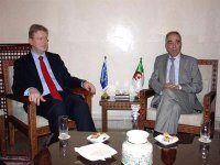 M. Ould Kablia reçoit le Commissaire européen à l'élargissement et à la politique de voisinage