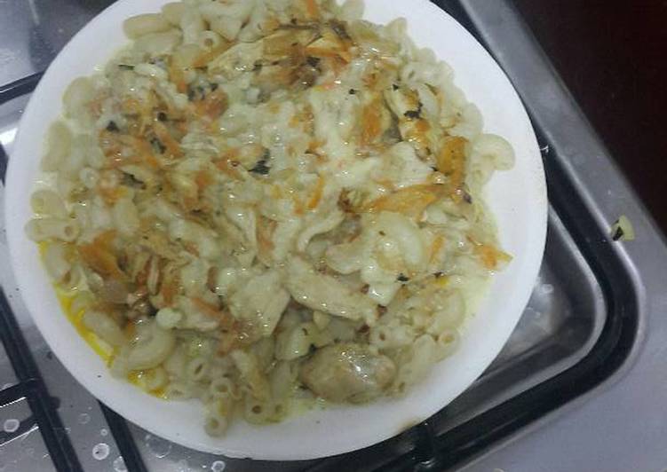 مكرونه بالفراخ بالوايت صوص