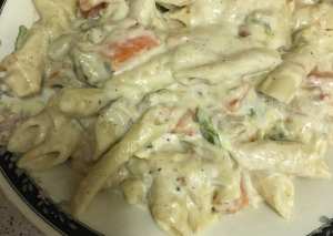 باستا بالروبيان او بالدجاج او بالخضراوات زي متحبي