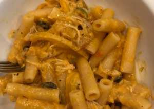 باستا دجاج و خضار