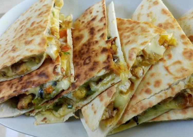 كاساديا الدجاج المكسيكي الذييييذ