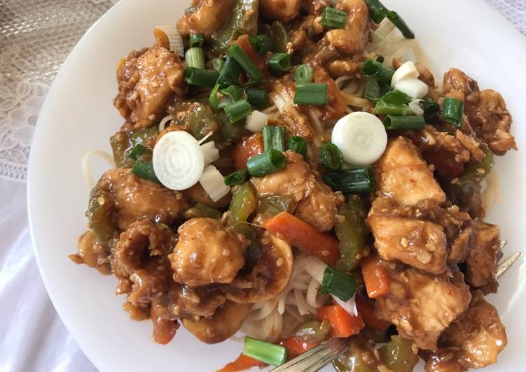 دجاج صيني بالكاجو