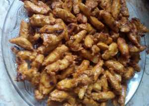 صدور دجاج بتتبيلة صلصة حارة