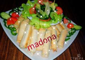 رقائق  الكلاج المحشيه بالدجاج وبالفرن.