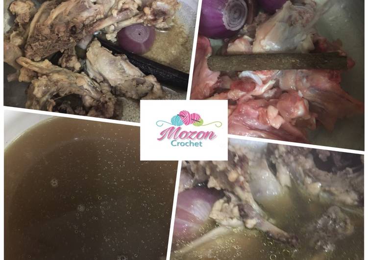 عمل مرق الدجاج بالمنزل