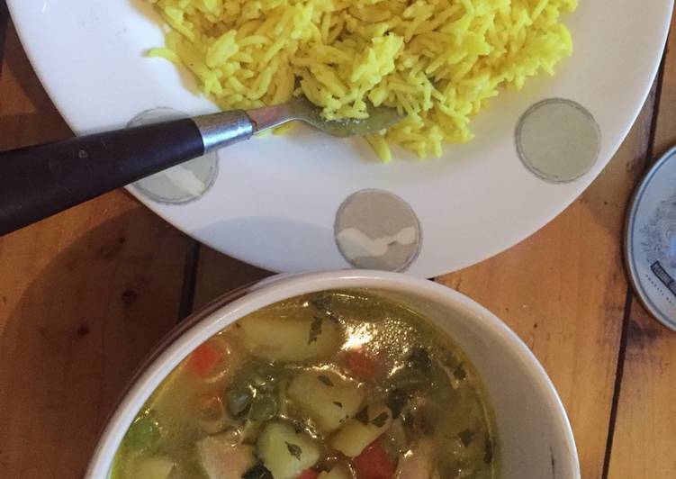 شوربة خضار بالدجاج