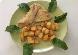 دجاج مع البطاطا بالفرن