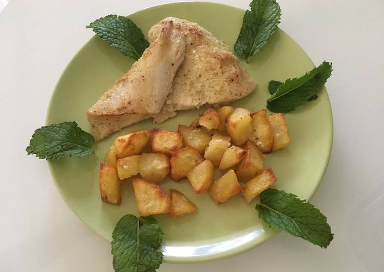 دجاج مع البطاطا بالفرن