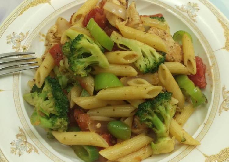 باستا الخضار والدجاج(وصفات ريجيم)