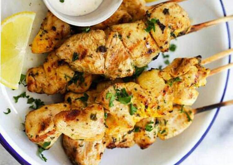 اسياخ الدجاج المشوي