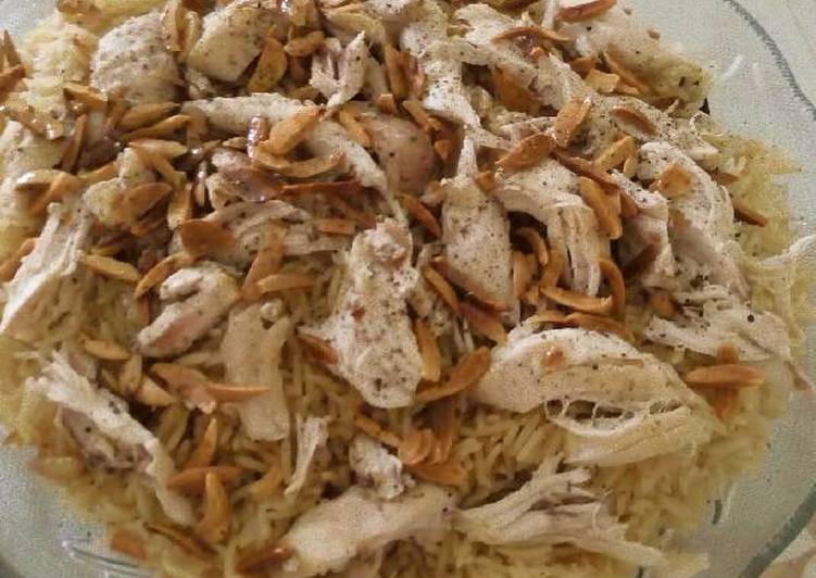 مقلوبة الباذنجان بصدور الدجاج