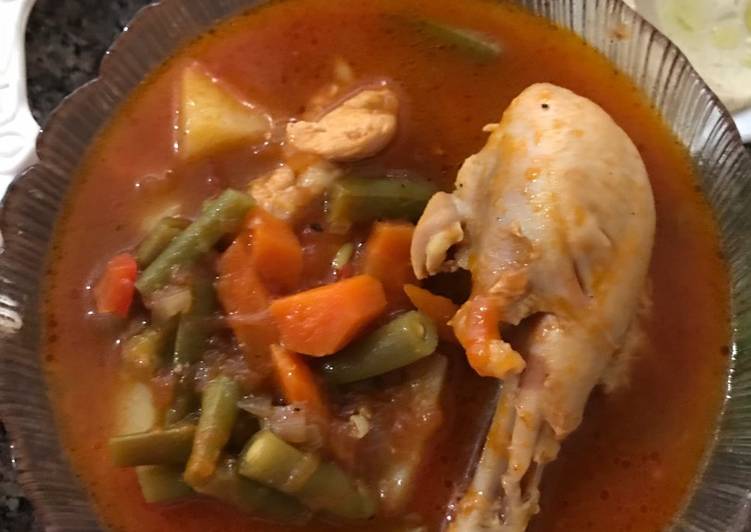 فاصولياء خضراء مع لحمة دجاج