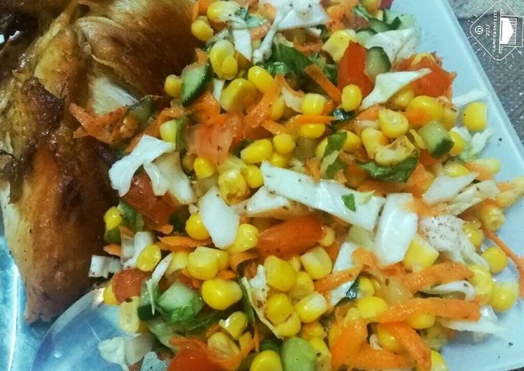 دجاج مقلي مع سلطة الذرة 😋😋😋