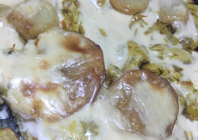 صينيه البطاطس بالدجاج