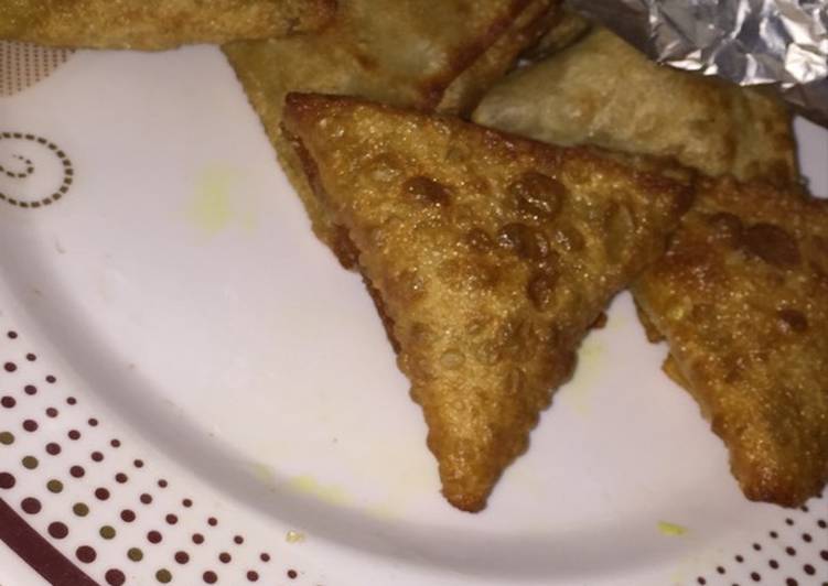 سمبوسه بحشوة الدجاج اللذيذه 😍