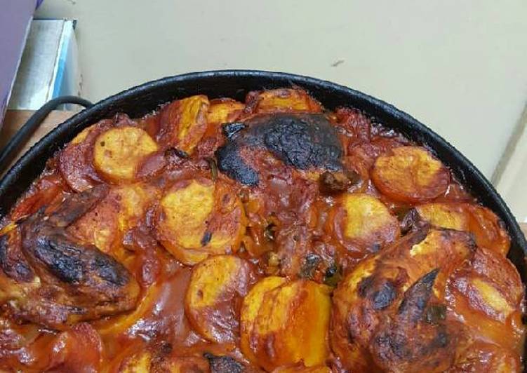 صينية دجاج وبطاطا بالفرن