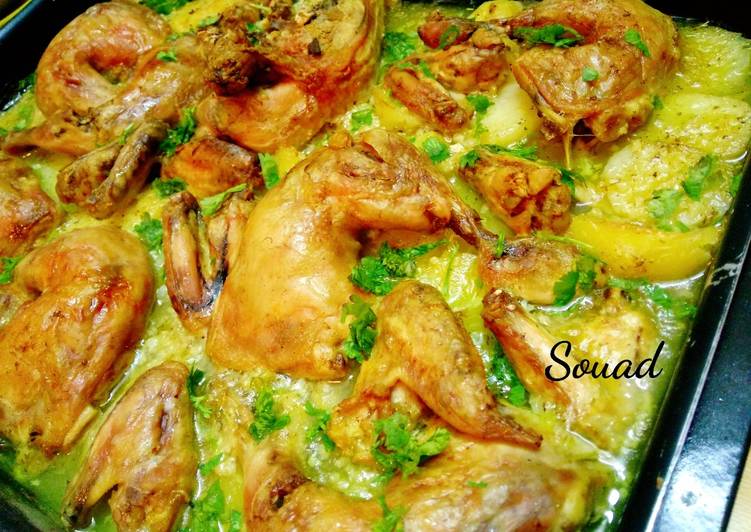 صينية دجاج بالثوم والحامض