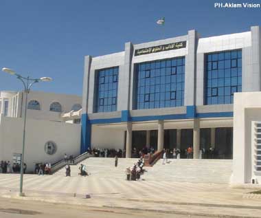 اختتام فعاليات الملتقى الوطني حول الضغط النفسي بسطيف                                    عرف حضورا مكثفا للشريحة الطلابية..