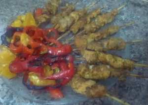 شيش طاووق الدجاج بالبهارات والخل