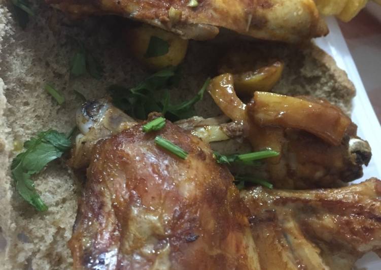 دجاج مشوي في الصينية