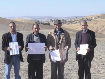 بارونات يستعينون بالقضاء لنهب الأراضي الفلاحية                                    الوطني