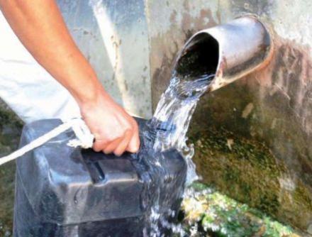 أكثر من ألفي نسمة بدون ماء بالنقمارية بمستغانم                                    هم في مواجهة العطش