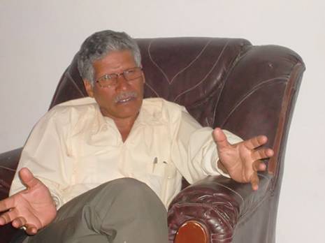 «Le Mujao entretiendrait des relations avec les services secrets marocains»                                    Abdelkader Taleb Omar. Premier ministre sahraoui